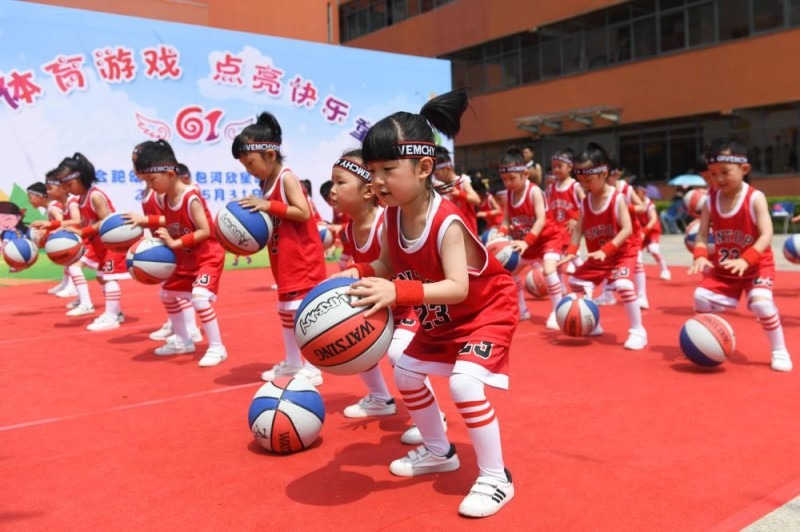 威少22+5+7大战东契奇42分，德罗赞32分力压詹皇，湖人不敌国王